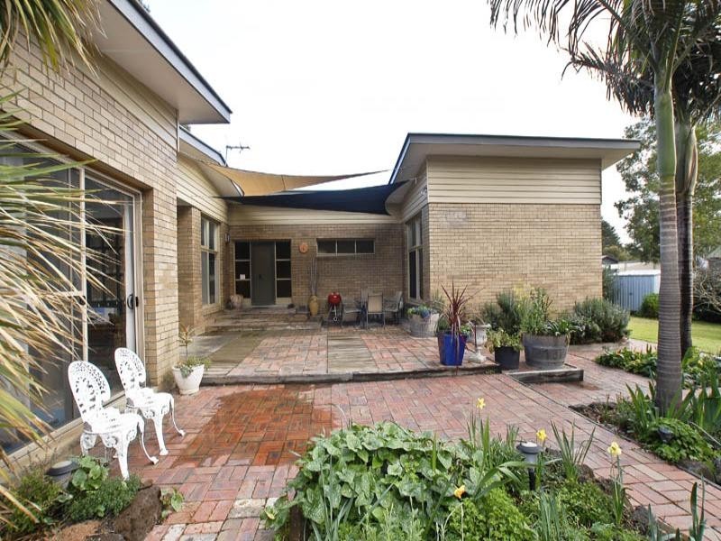52 Francis Crescent, Ferntree Gully VIC 3156