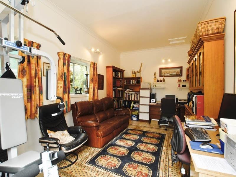 52 Francis Crescent, Ferntree Gully VIC 3156