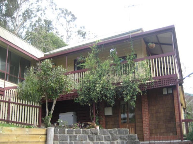 15 Ferndale Road, Upper Ferntree Gully VIC 3156