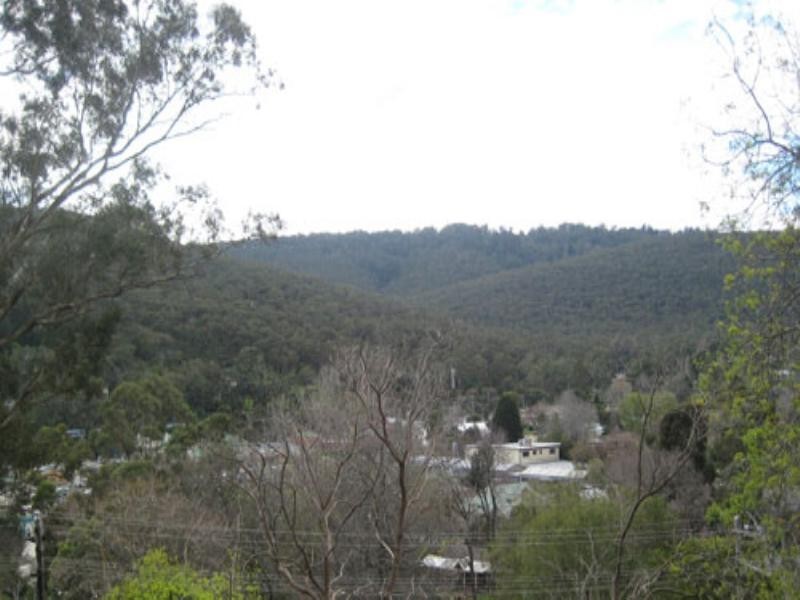 15 Ferndale Road, Upper Ferntree Gully VIC 3156