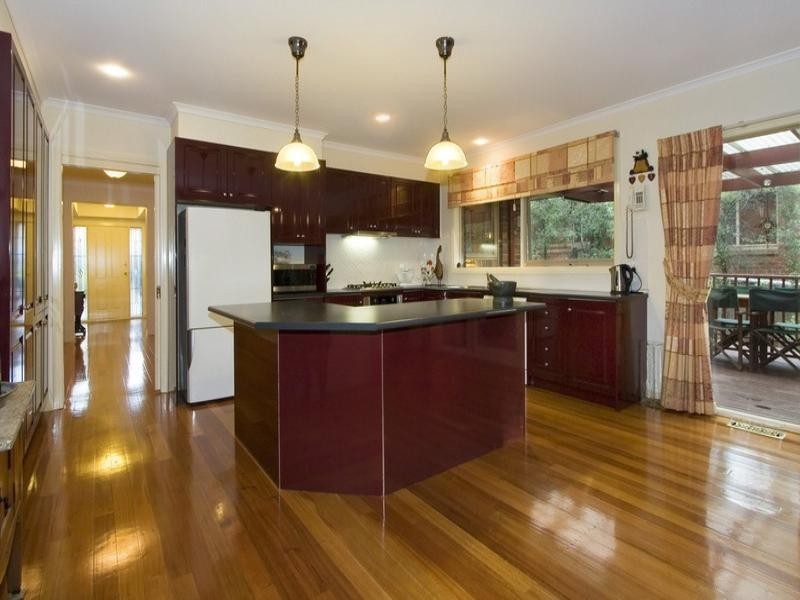 9 Lilian Street, Upwey VIC 3158