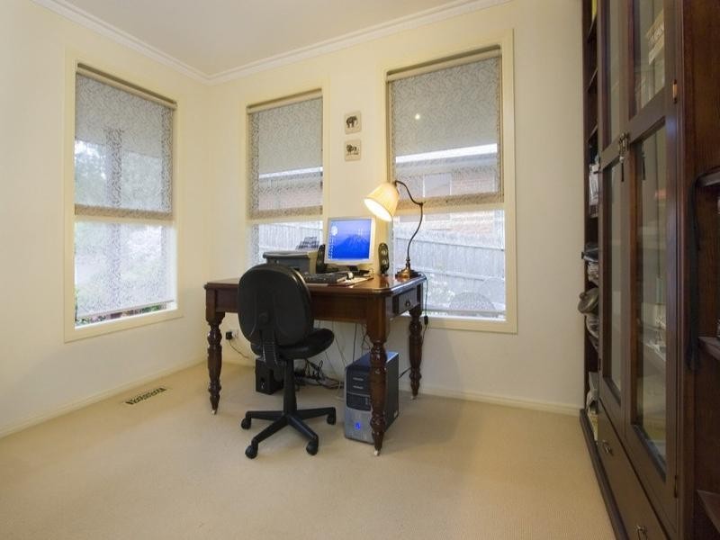 9 Lilian Street, Upwey VIC 3158