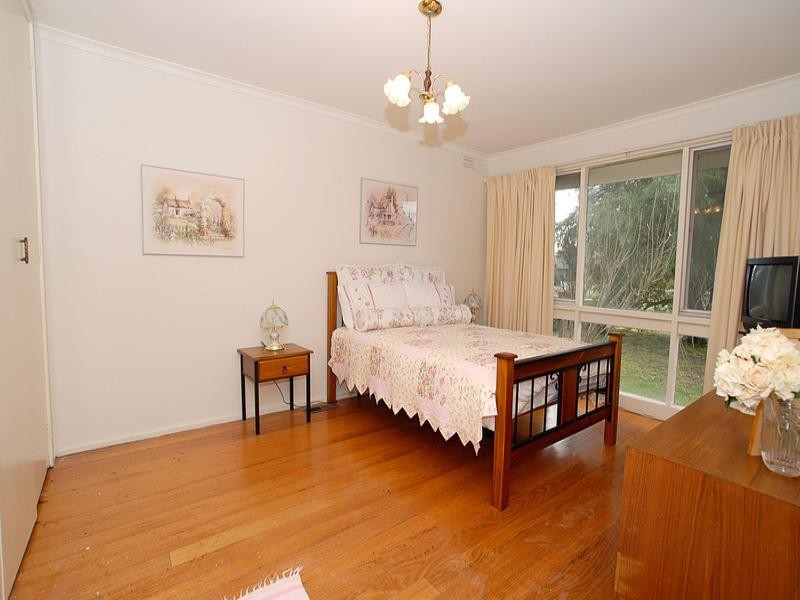 4 Philip Road, Knoxfield VIC 3180