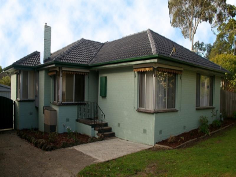 6 Darwin Road, Boronia VIC 3155