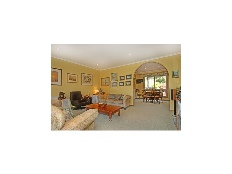 20 Dealbata Road, Upwey VIC 3158