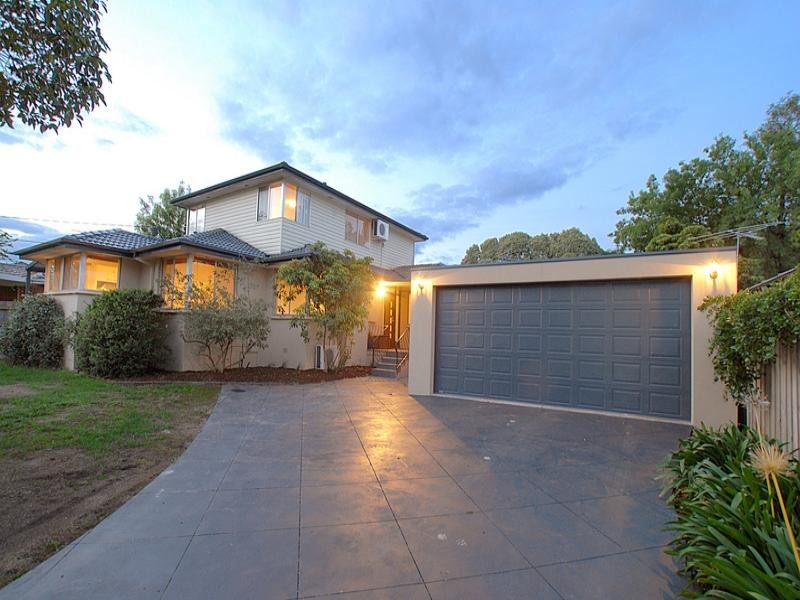 17 Cinerea Avenue, Ferntree Gully VIC 3156