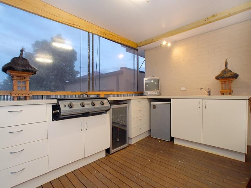 17 Cinerea Avenue, Ferntree Gully VIC 3156