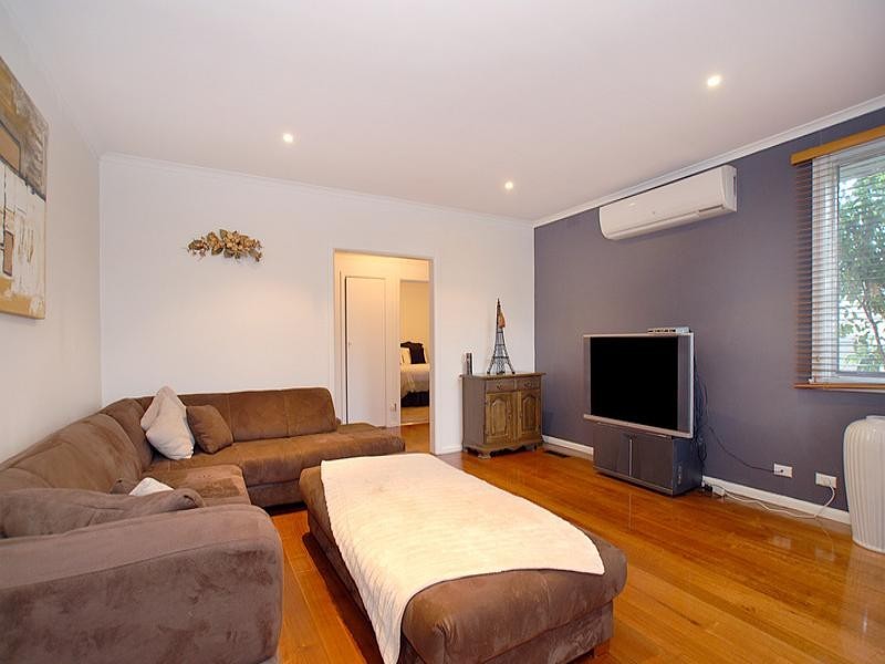 17 Cinerea Avenue, Ferntree Gully VIC 3156