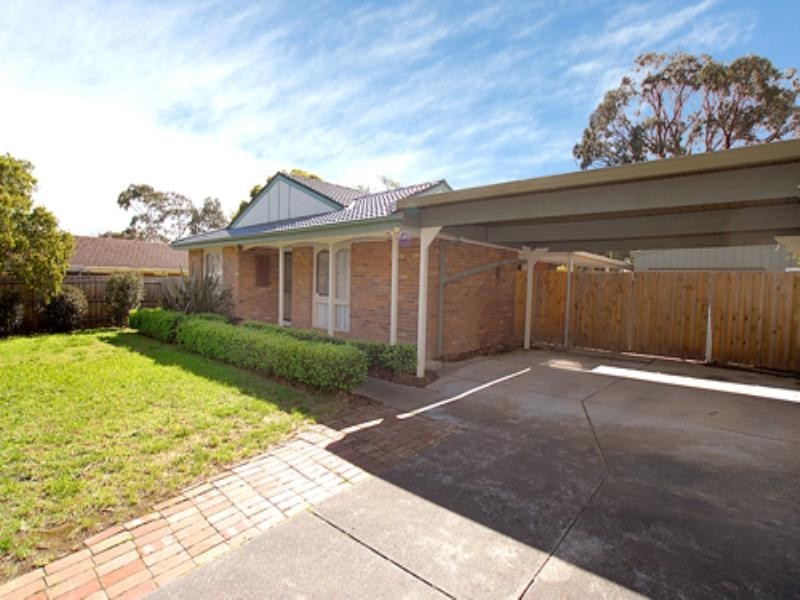 4 Phillipdale Court, Ferntree Gully VIC 3156
