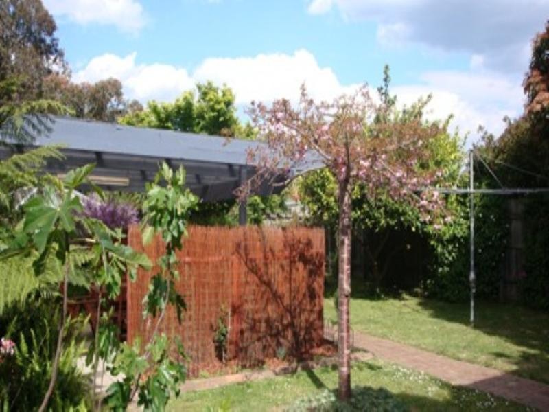 6 Tinarra Court, Kilsyth VIC 3137