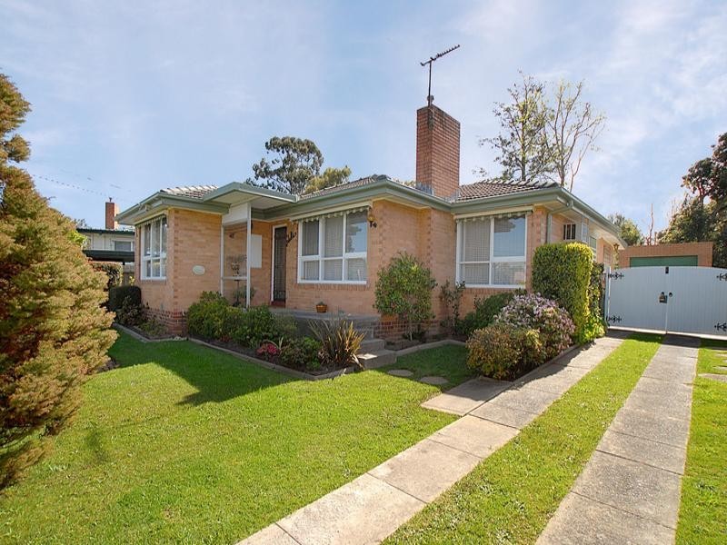 30 Elton Road, Ferntree Gully VIC 3156