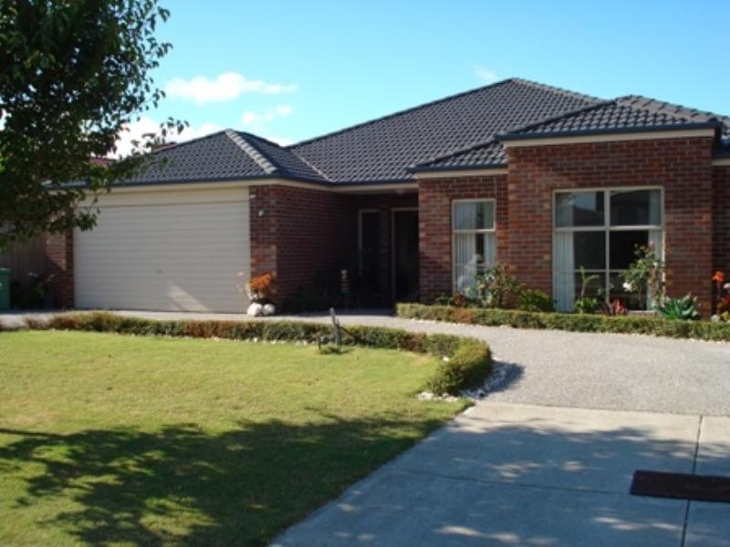 4 Ardenne Court, Narre Warren South VIC 3805