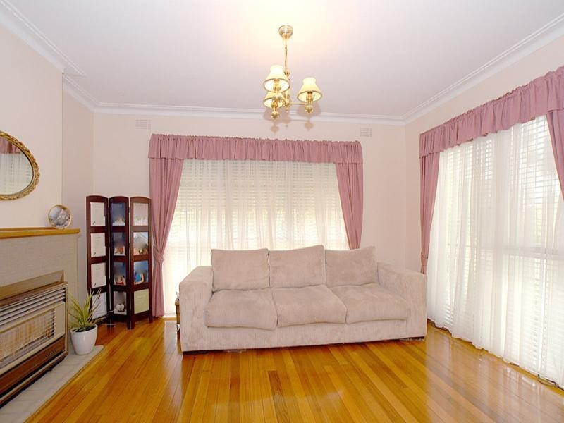 21 Norma Crescent South, Knoxfield VIC 3180