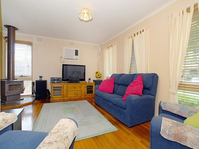 281 Windermere Drive, Ferntree Gully VIC 3156