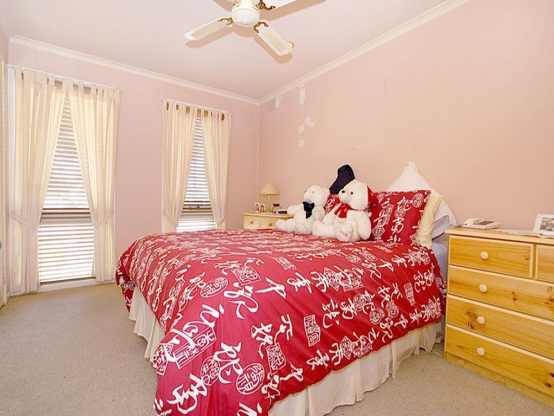 281 Windermere Drive, Ferntree Gully VIC 3156