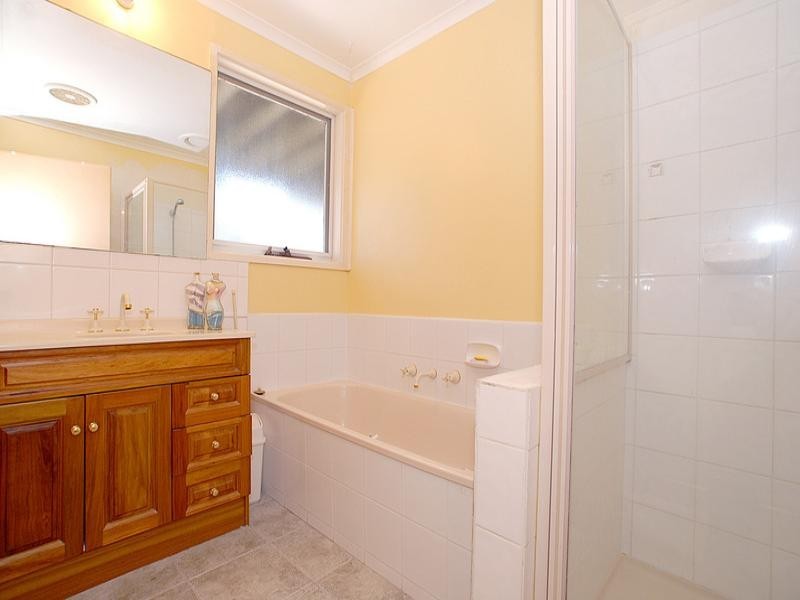 281 Windermere Drive, Ferntree Gully VIC 3156