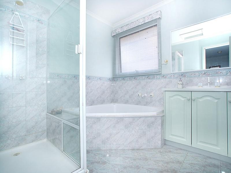 22 Naismith Court, Rowville VIC 3178