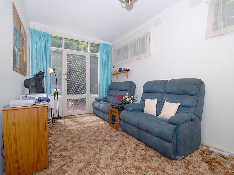 19 Loretto Avenue, Ferntree Gully VIC 3156