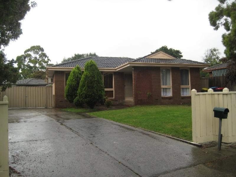 72 Elton Road, Ferntree Gully VIC 3156