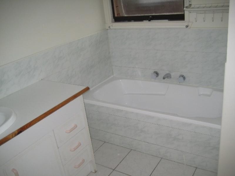 72 Elton Road, Ferntree Gully VIC 3156