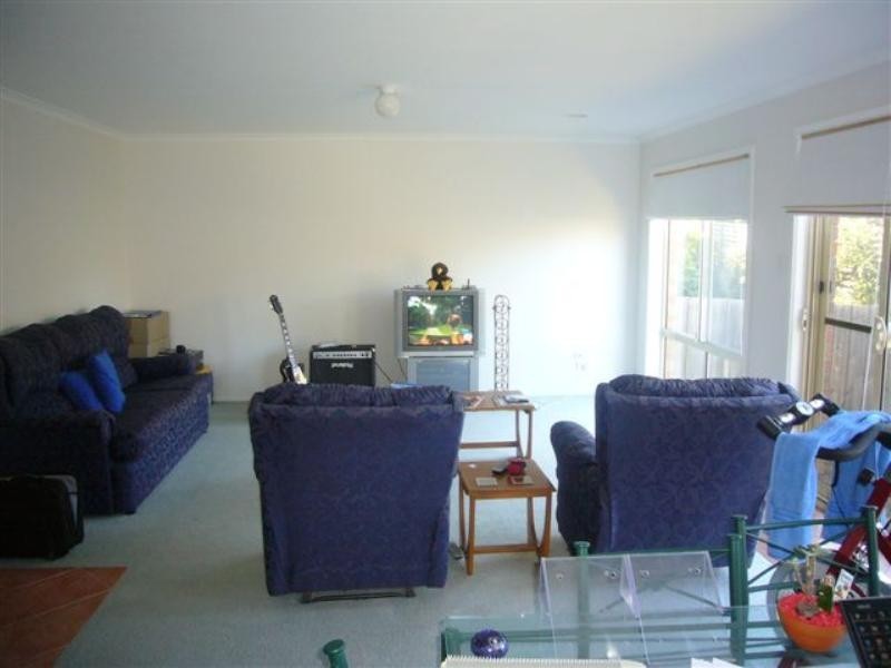 2/7 Simpson Road, Ferntree Gully VIC 3156