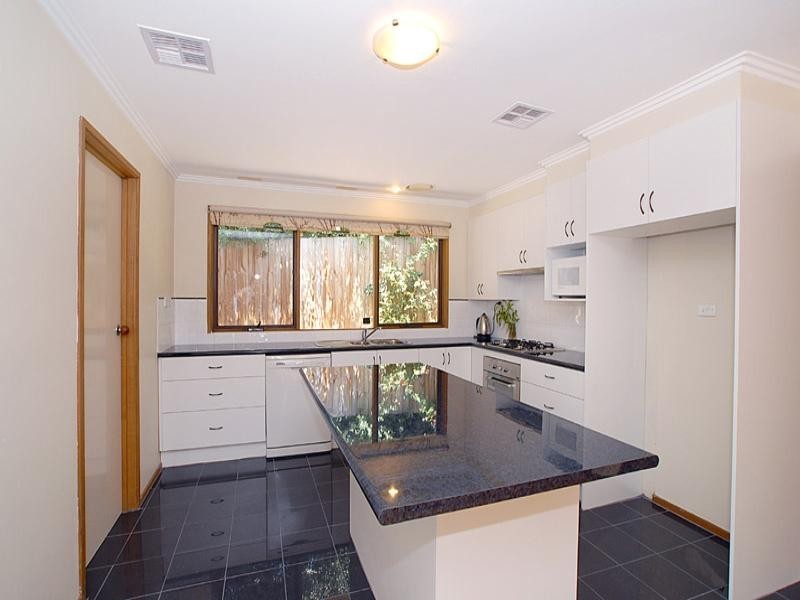 11 Maurine Court, Ringwood North VIC 3134