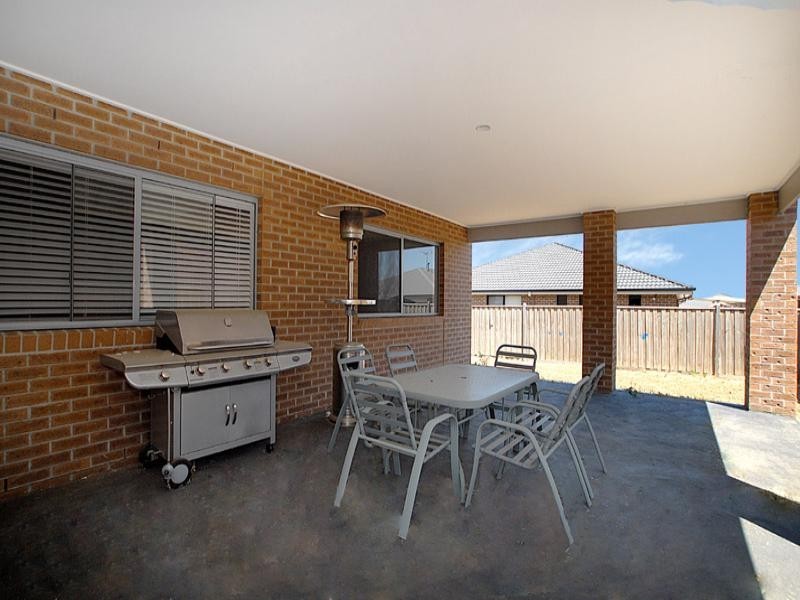 9 Bernly Boulevard, Berwick VIC 3806