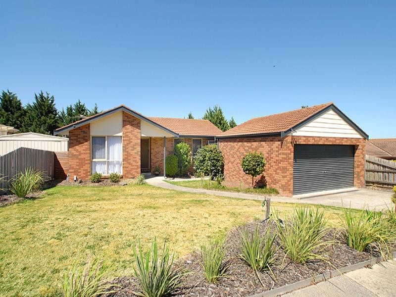 37 Pentland Drive, Narre Warren VIC 3805