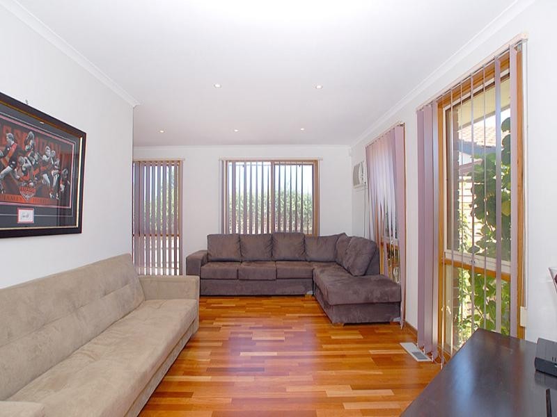 37 Pentland Drive, Narre Warren VIC 3805