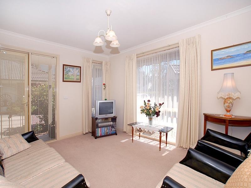 4/16 Willow Road, Upper Ferntree Gully VIC 3156