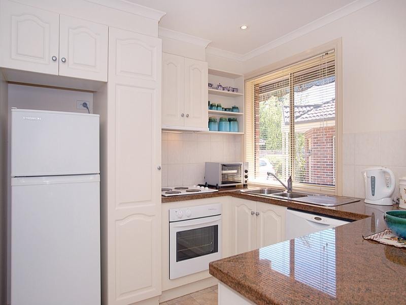 4/16 Willow Road, Upper Ferntree Gully VIC 3156