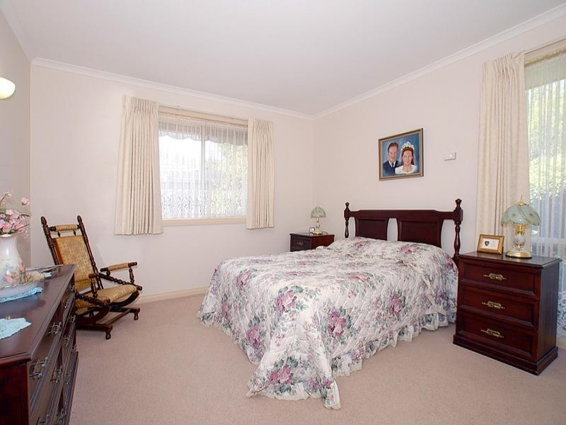 4/16 Willow Road, Upper Ferntree Gully VIC 3156