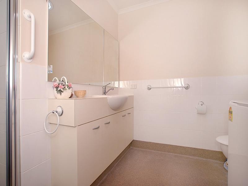 4/16 Willow Road, Upper Ferntree Gully VIC 3156