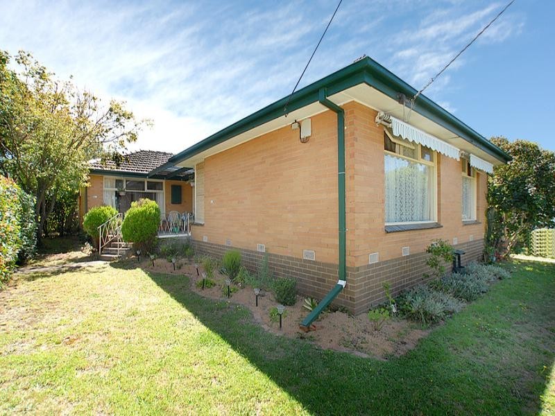 16 Anne Road, Knoxfield VIC 3180