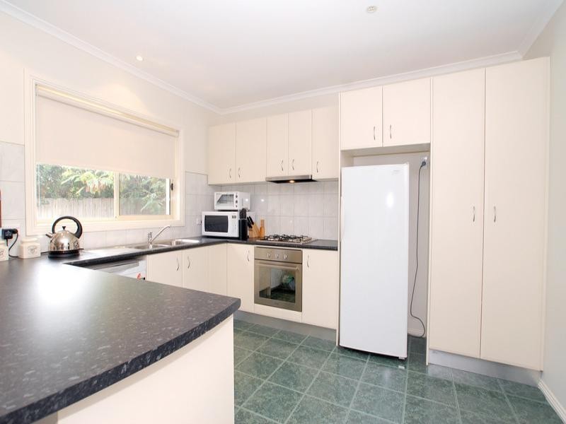 2/1 Mellowood Court, Ferntree Gully VIC 3156