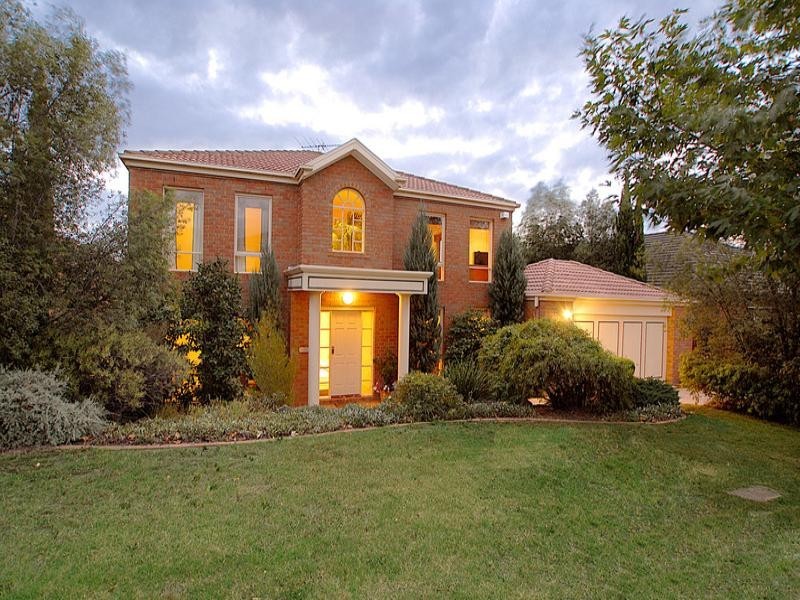 2 Sunrise Court, Lysterfield VIC 3156