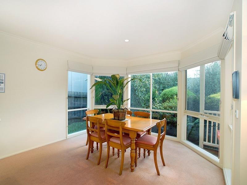 2 Sunrise Court, Lysterfield VIC 3156