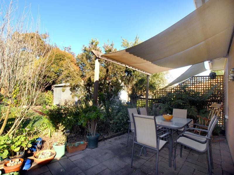 6 Renwick Road, Ferntree Gully VIC 3156