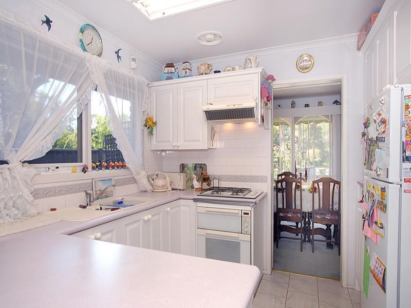 14 Rome Beauty Avenue, The Basin VIC 3154