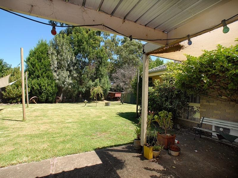 14 Rome Beauty Avenue, The Basin VIC 3154