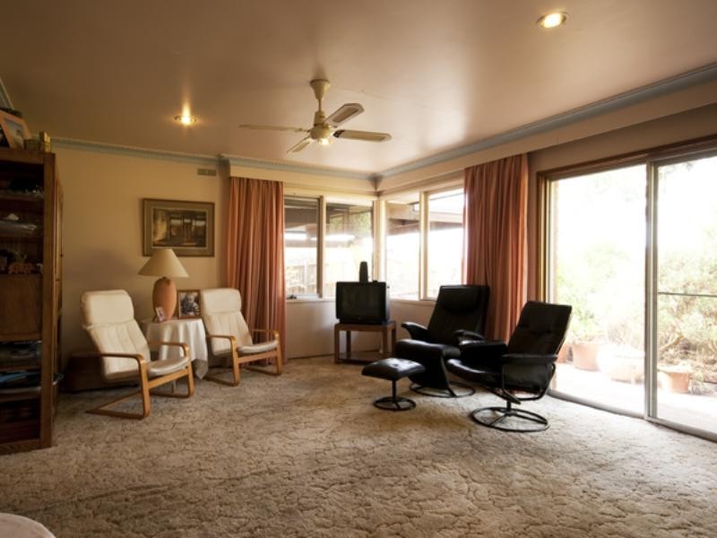 285 Glenfern Road, Upwey VIC 3158