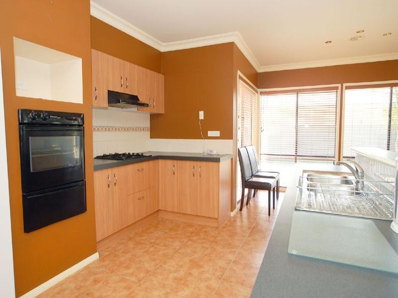 26 Cromford Crescent, Narre Warren South VIC 3805