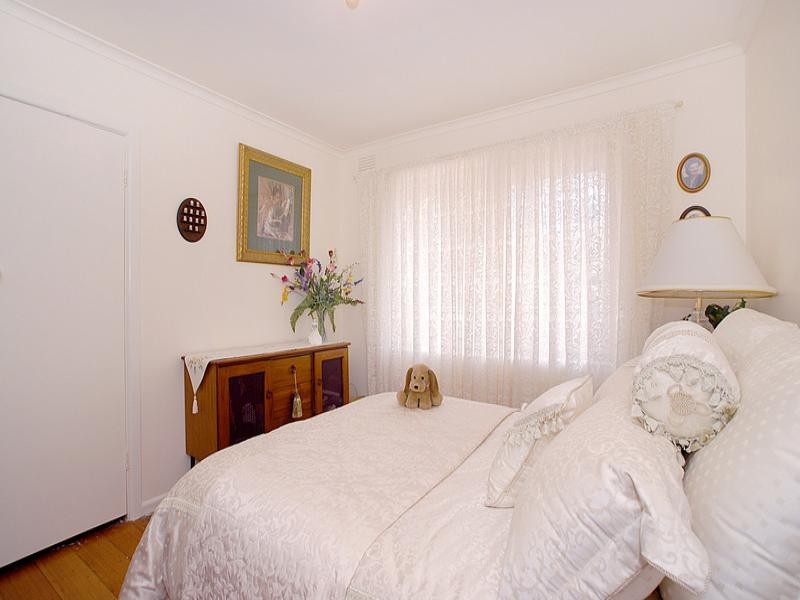 4 Carlisle Road, Ferntree Gully VIC 3156