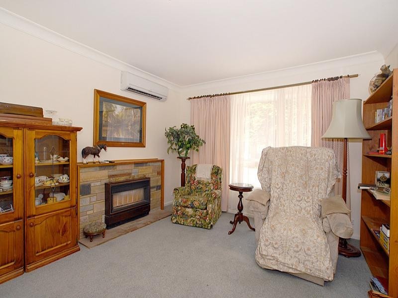 4 Carlisle Road, Ferntree Gully VIC 3156