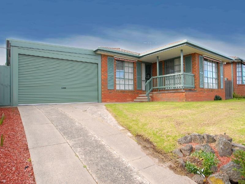 12 Davison Crescent, Ferntree Gully VIC 3156