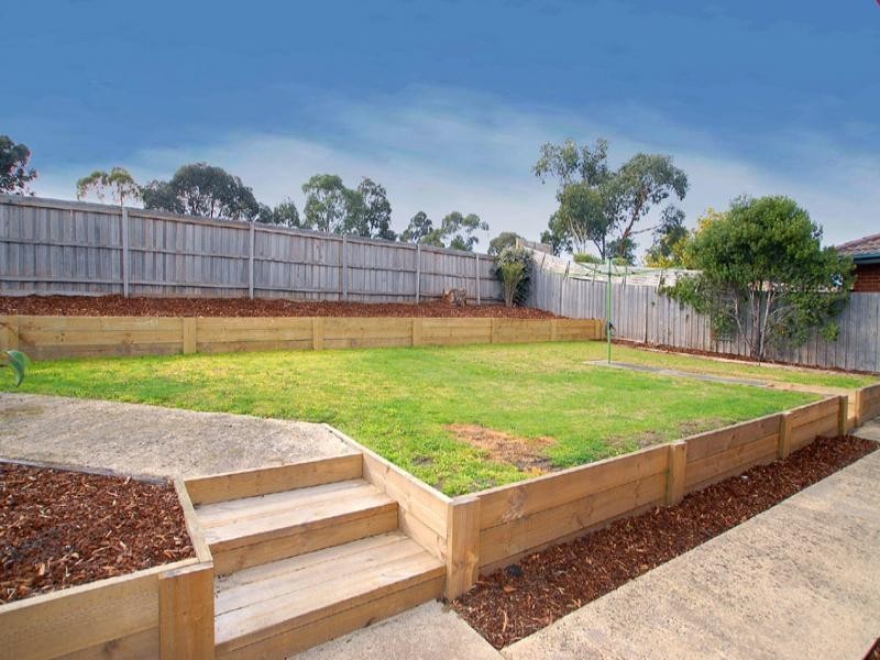 12 Davison Crescent, Ferntree Gully VIC 3156