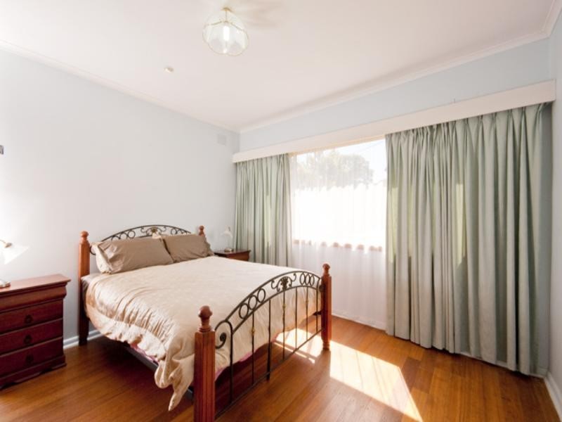 28 Piperita Road, Ferntree Gully VIC 3156