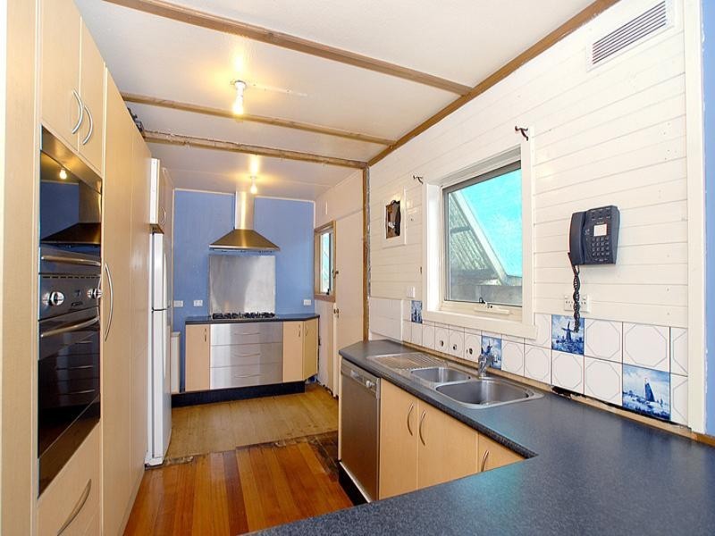 28 Loretto Avenue, Ferntree Gully VIC 3156