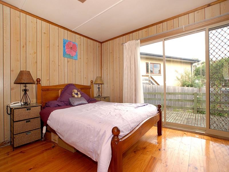 28 Loretto Avenue, Ferntree Gully VIC 3156