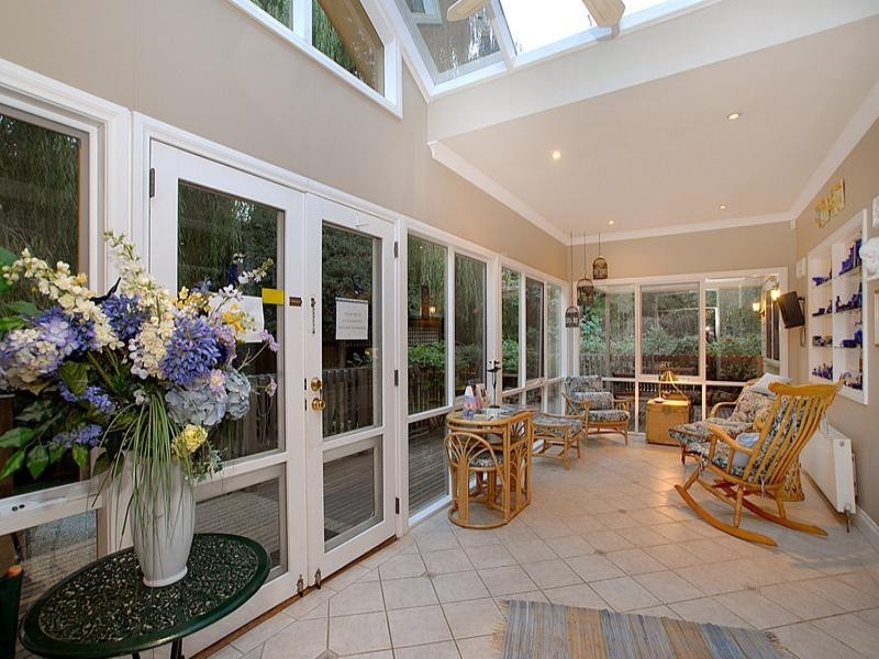 1 Railway Parade, Menzies Creek VIC 3159